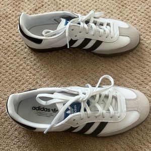 Brand new Adidas Samba size 6(men) and 7.5(women)